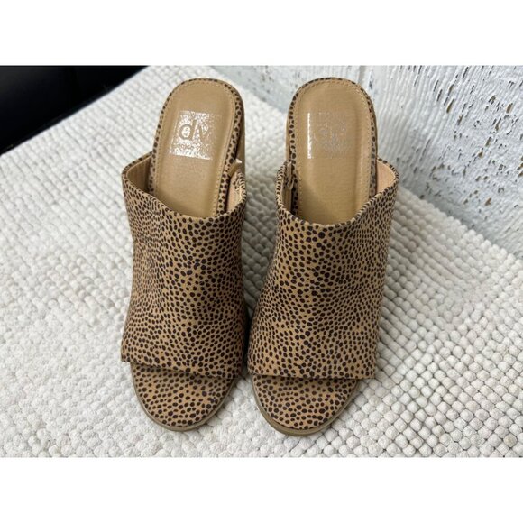 Dolce Vita woman's tan/blk animal print slip on mule 4" heal size 6.5 - Picture 3 of 8